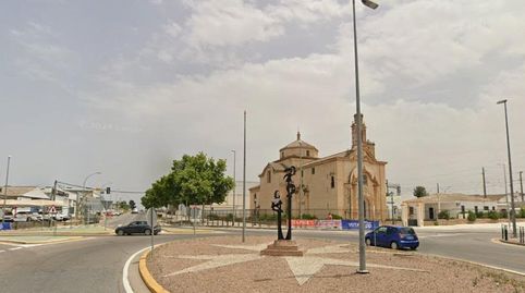 ADOSADO EN LORA DEL RÍO