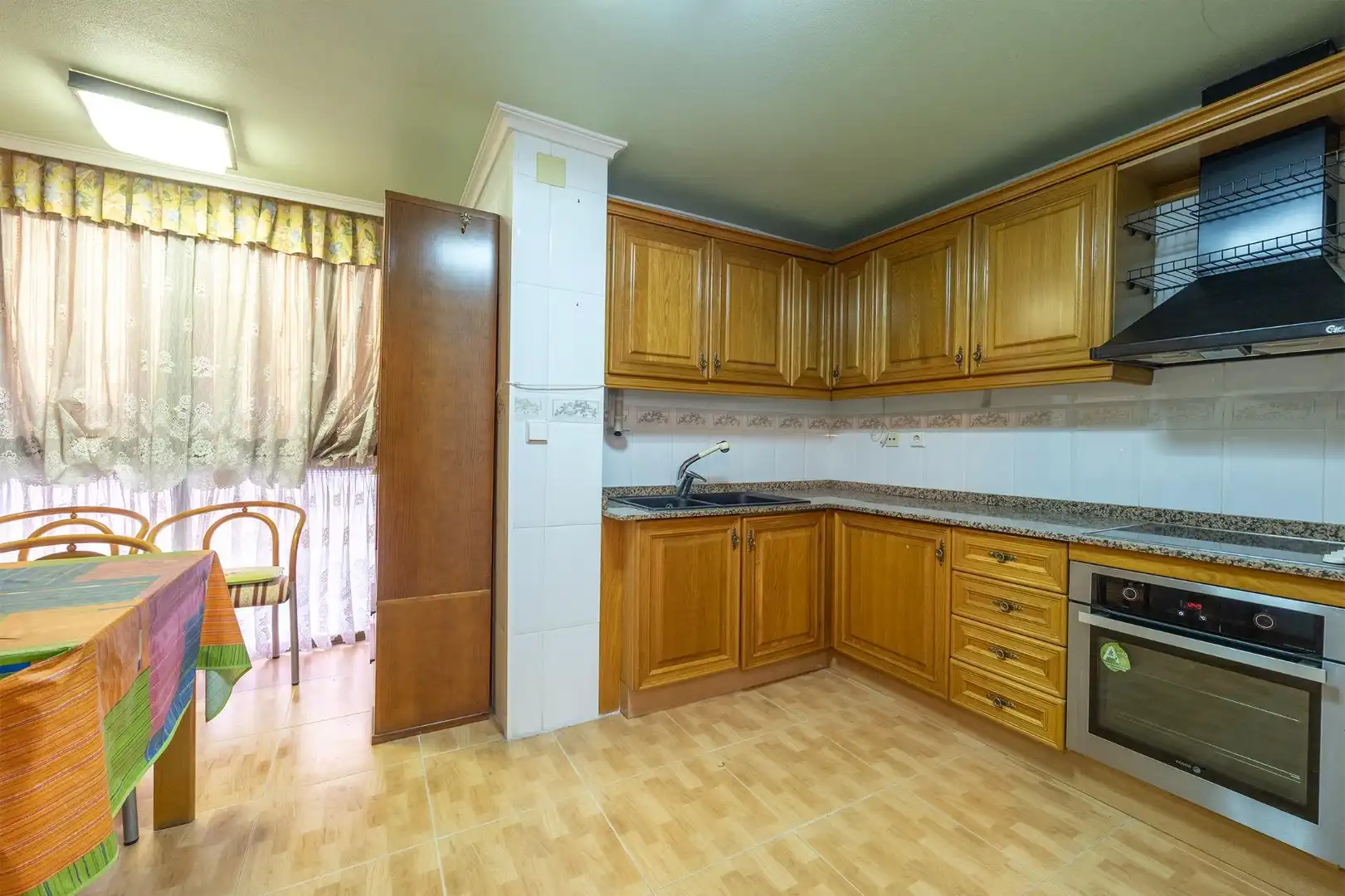 Flat for sale in Calle SAN VICENTE, Mercado