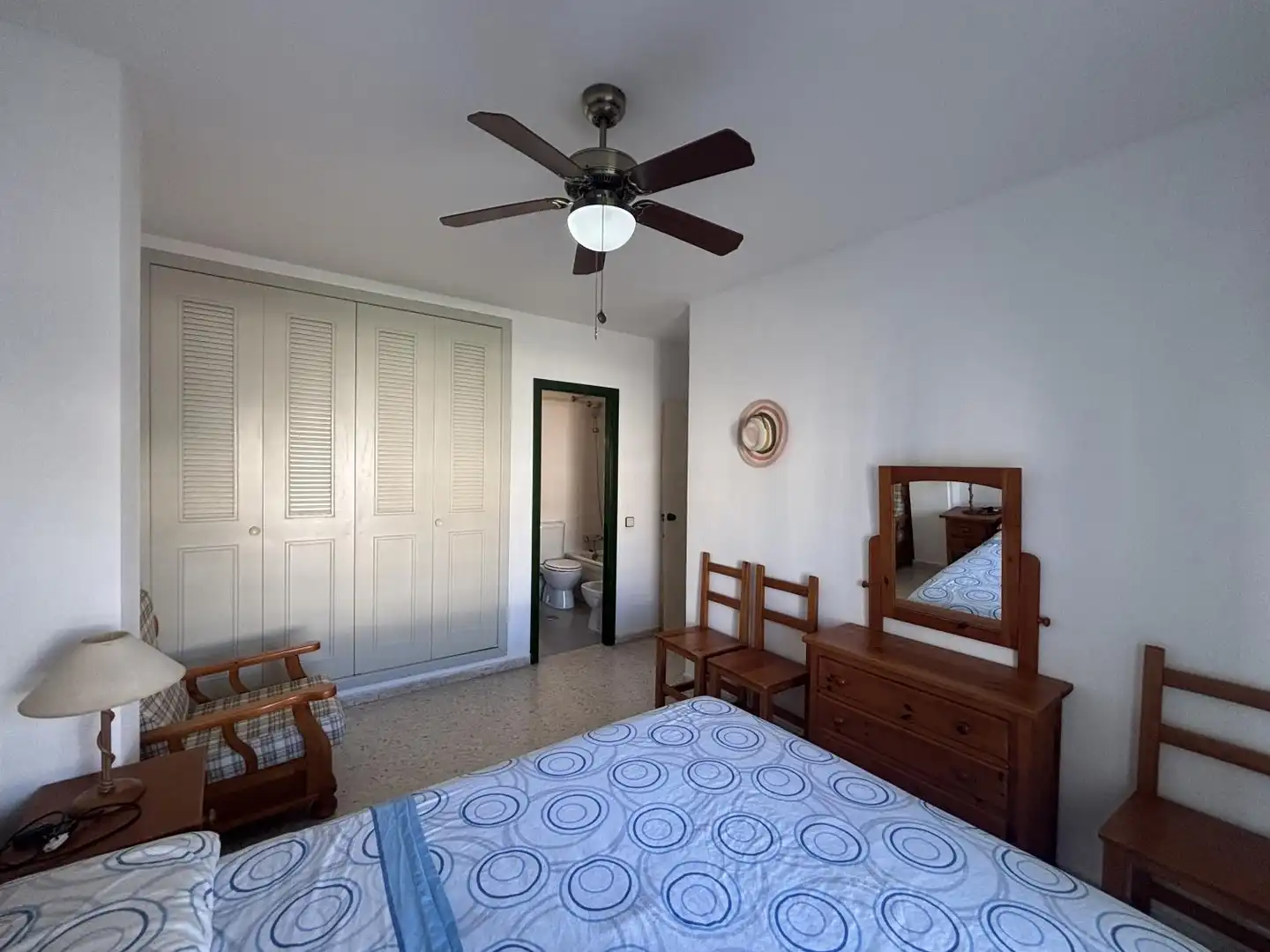 Habitación de Piso de alquiler en El Portil con Jardín privado, Terraza y Piscina