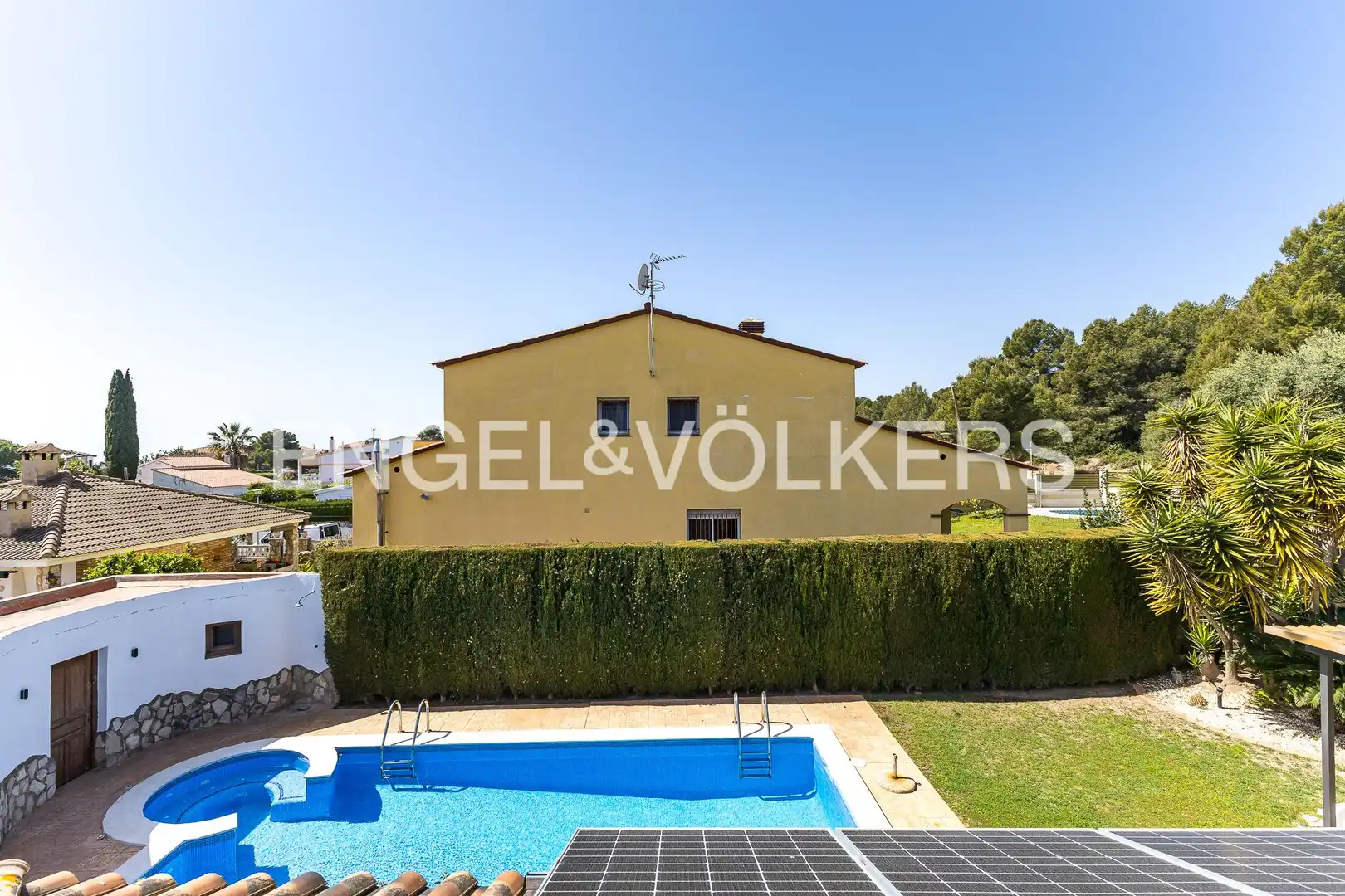 Piscina de Casa o chalet en venta en El Vendrell con Aire acondicionado, Calefacción y Jardín privado