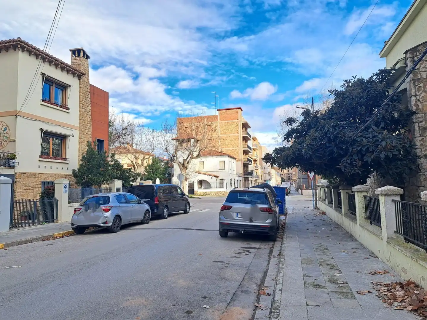 Vista exterior de Garaje de alquiler en Requena