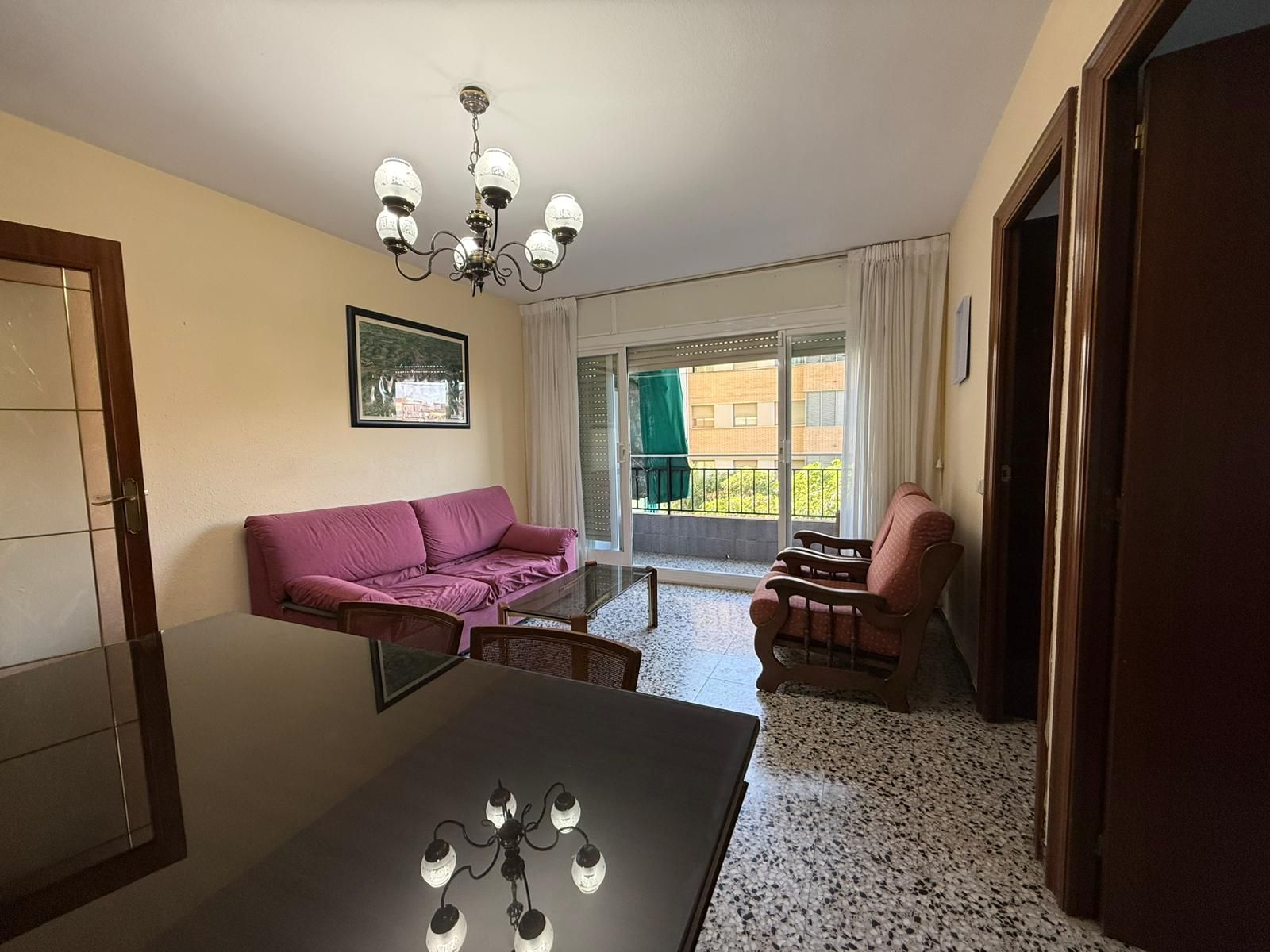 Habitación de Piso en venta en L'Hospitalet de Llobregat con Balcón