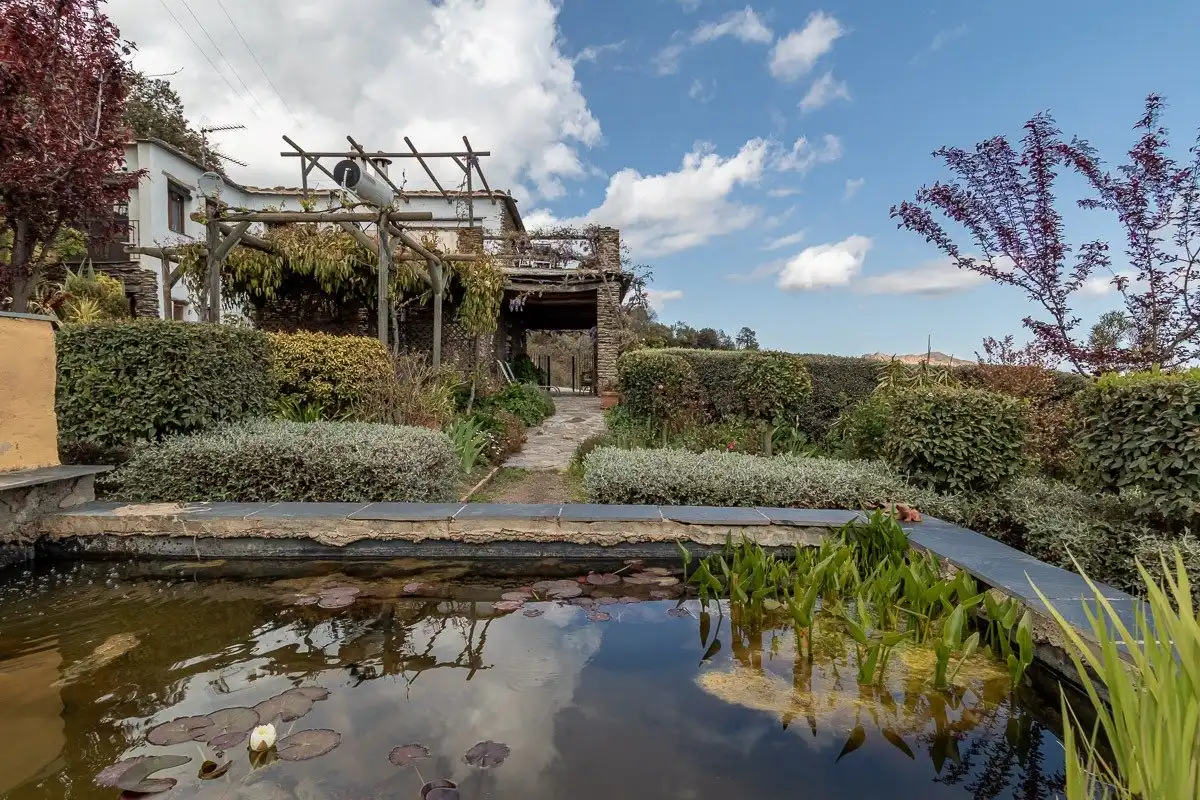 Jardí de Casa o xalet en venda en Pórtugos amb Calefacció, Jardí privat i Terrassa