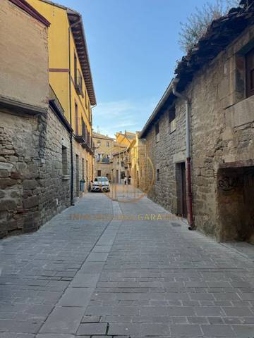 Casa-chalet en Venta en Olite / Erriberri