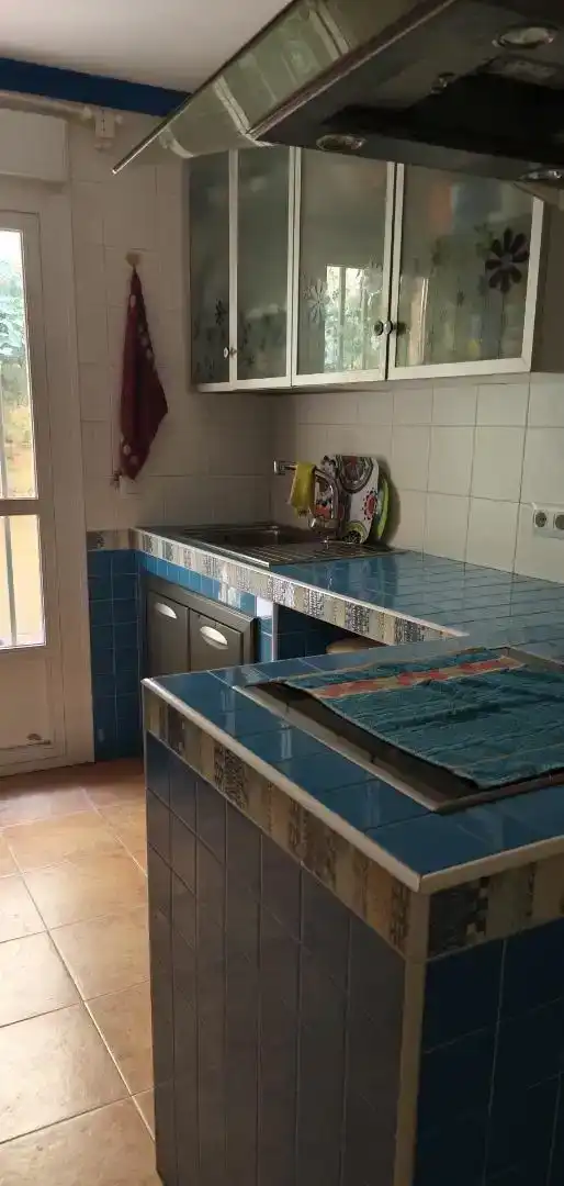 Cuina de Casa adosada en venda en Carcaboso amb Aire condicionat i Balcó