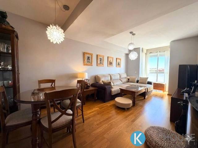 Piso en Venta en Miguel Solas en Butarque