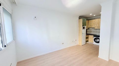 Foto 2 de Piso en venta en Cortijo Bazán - Los Casinis - Los Cipreses, Málaga Capital