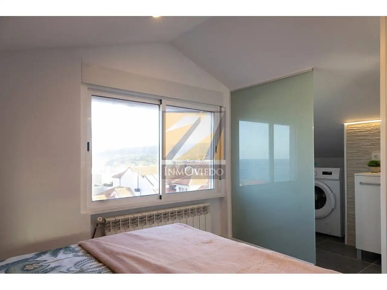 Bedroom of Attic for sale in Llanes  with Heating, Terrace and Furnished