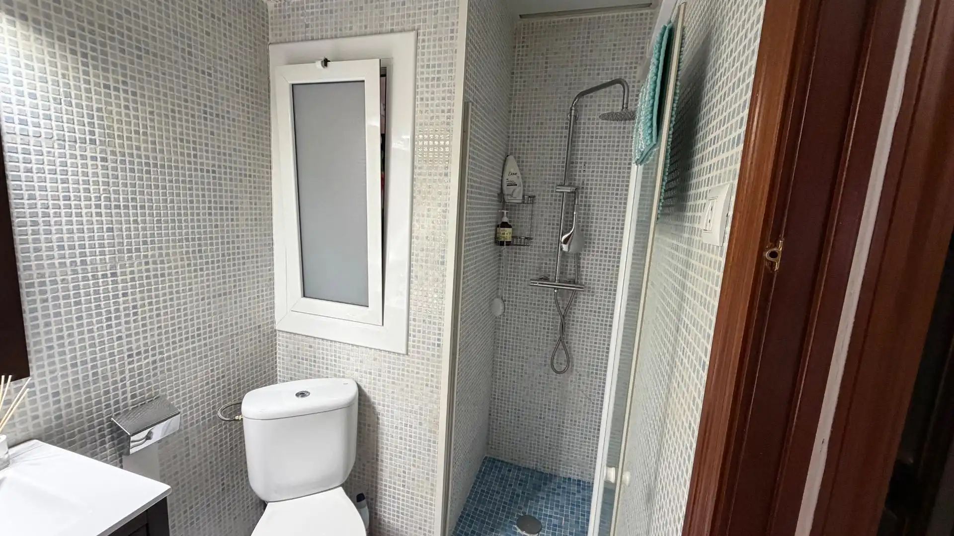 Bathroom of Ground floor for sale in Mataró  with Air Conditioner and Heating