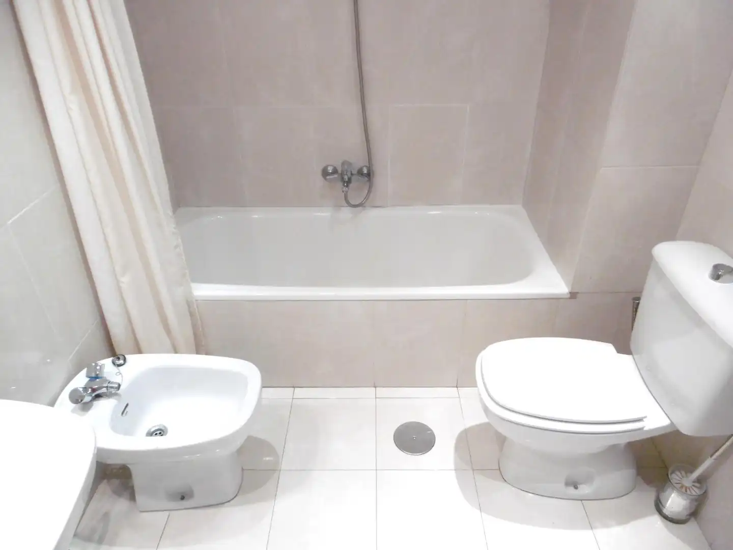 Baño de Piso de alquiler en Valladolid con Calefacción