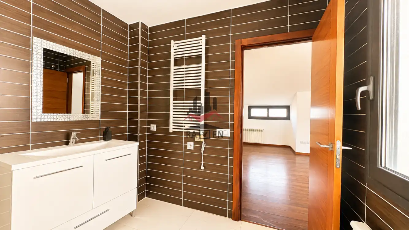 Duplex con ascensore in affitto a Centre, imagen 25