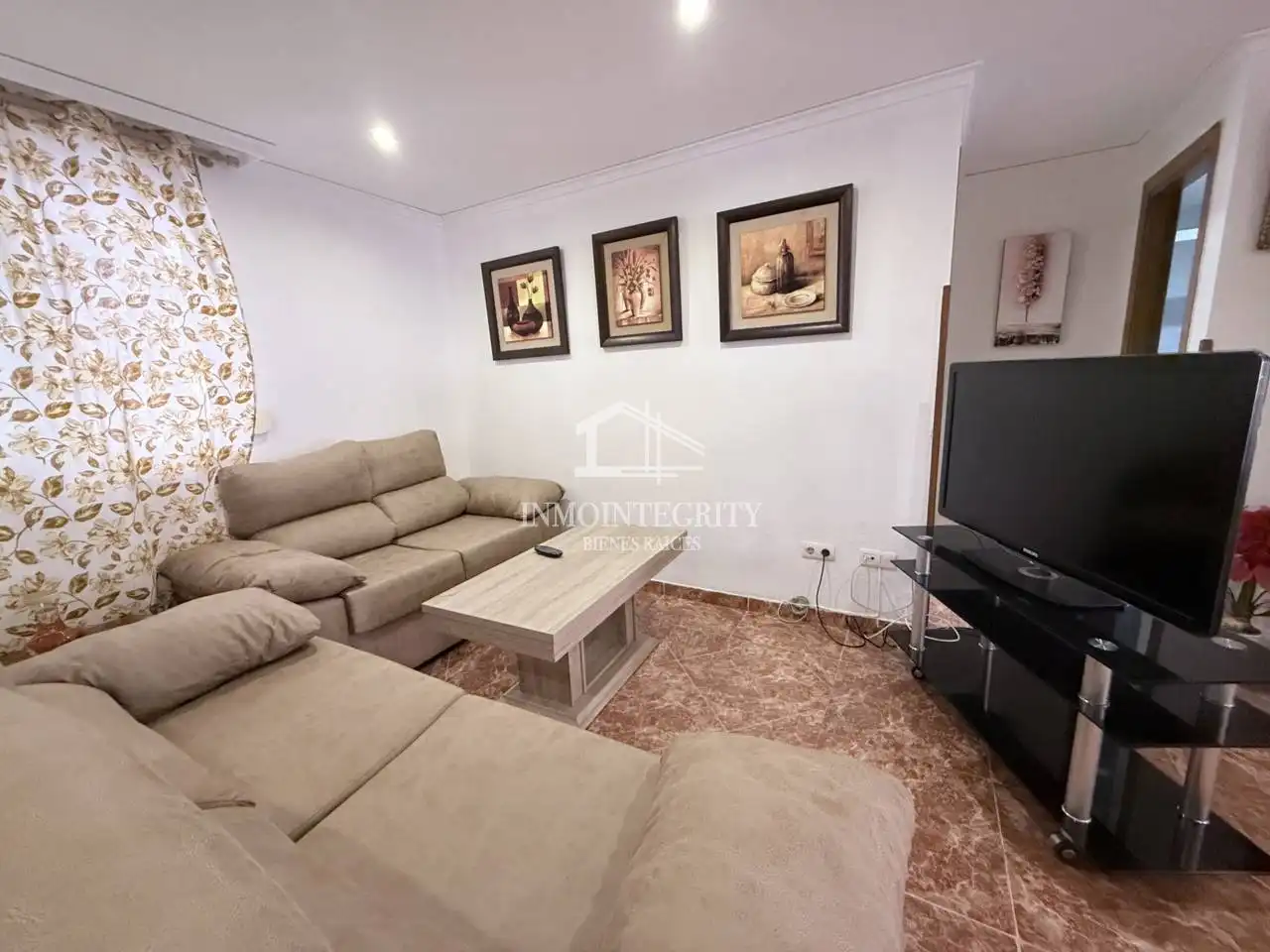 Sala d'estar de Apartament en venda en Oropesa del Mar / Orpesa amb Aire condicionat, Terrassa i Moblat