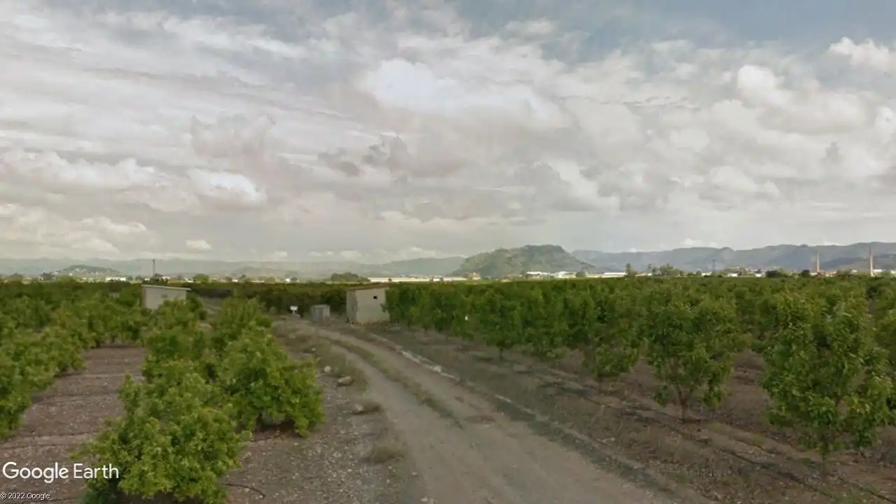 Rustikales Grundstück zum Verkauf in Xàtiva