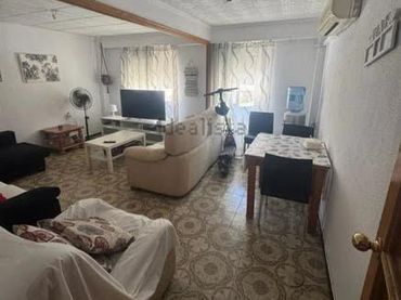 Flat with balcony for sale in Calle Calle Zaragoza