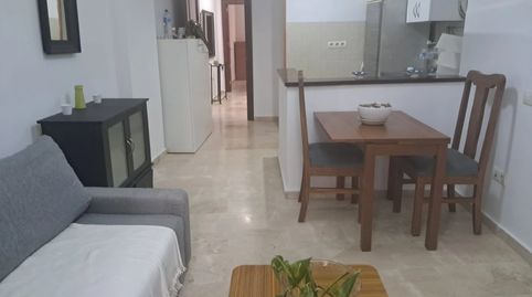 Foto 2 de Apartamento de alquiler en Parque Victoria Eugenia, Málaga Capital