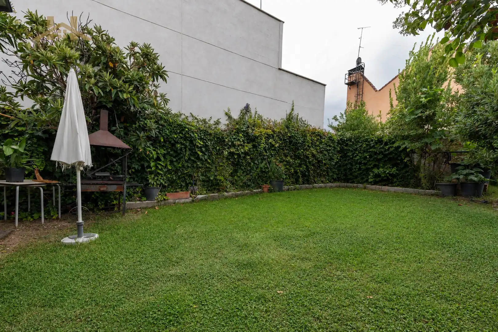 Jardín de Casa o chalet en venta en Madrid con Aire acondicionado, Calefacción y Jardín privado