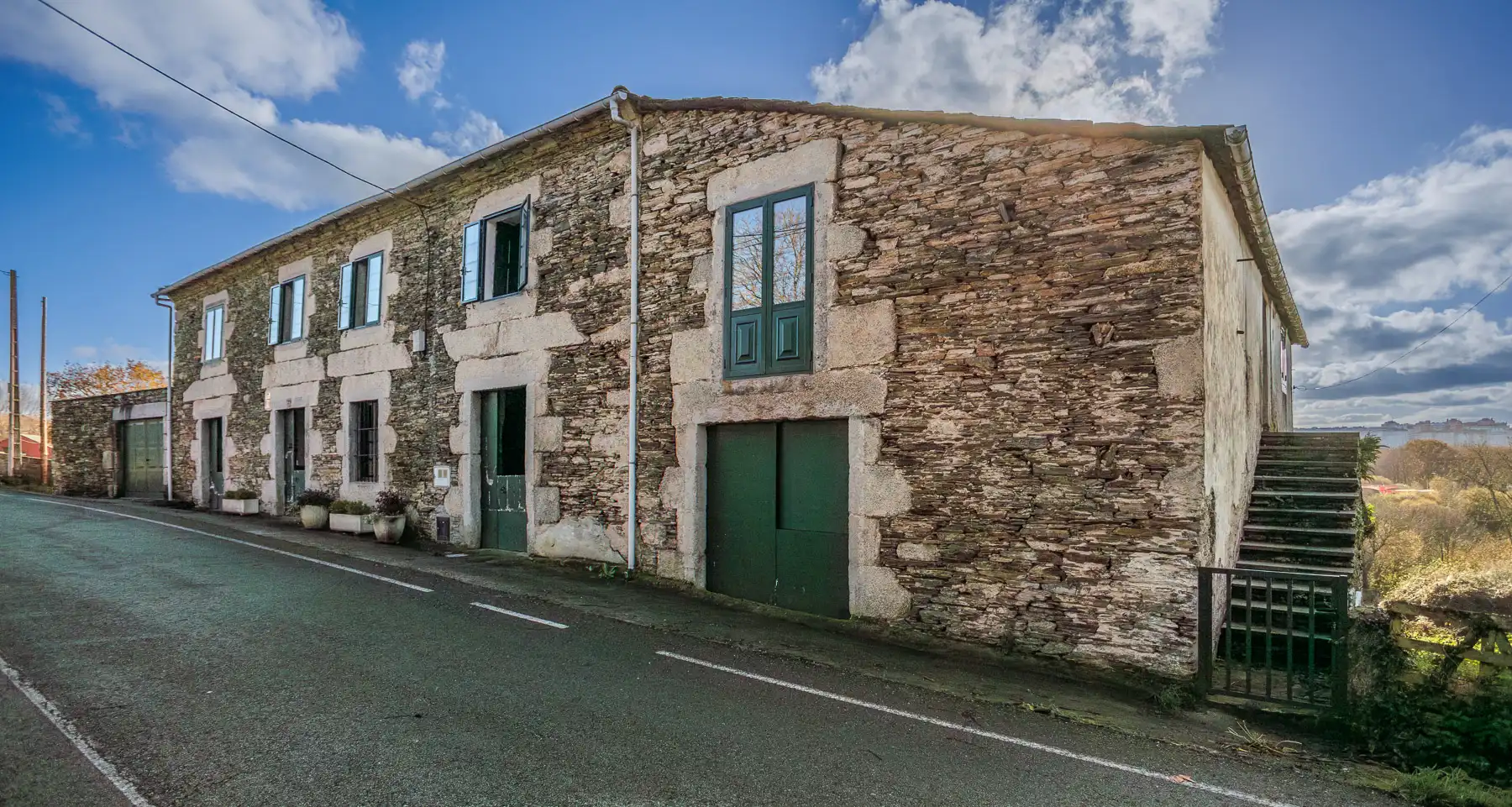 Vista exterior de Casa o chalet en venta en Lugo con Jardín privado, Terraza y Amueblado