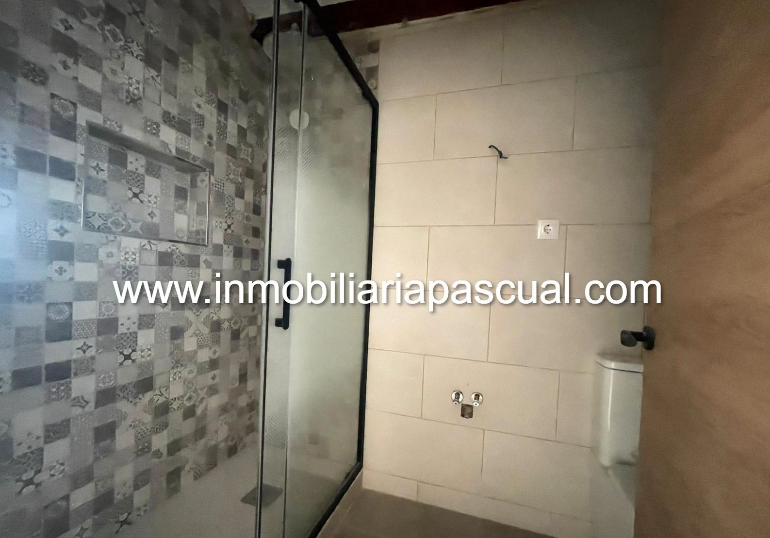 Bathroom of House or chalet for sale in Beniarrés