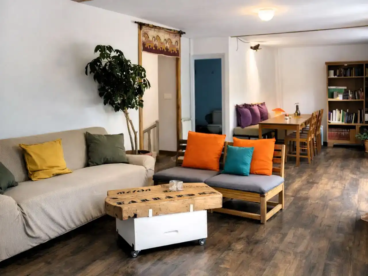 Sala de estar de Piso en venta en San Emiliano con Jardín privado, Parquet y Trastero