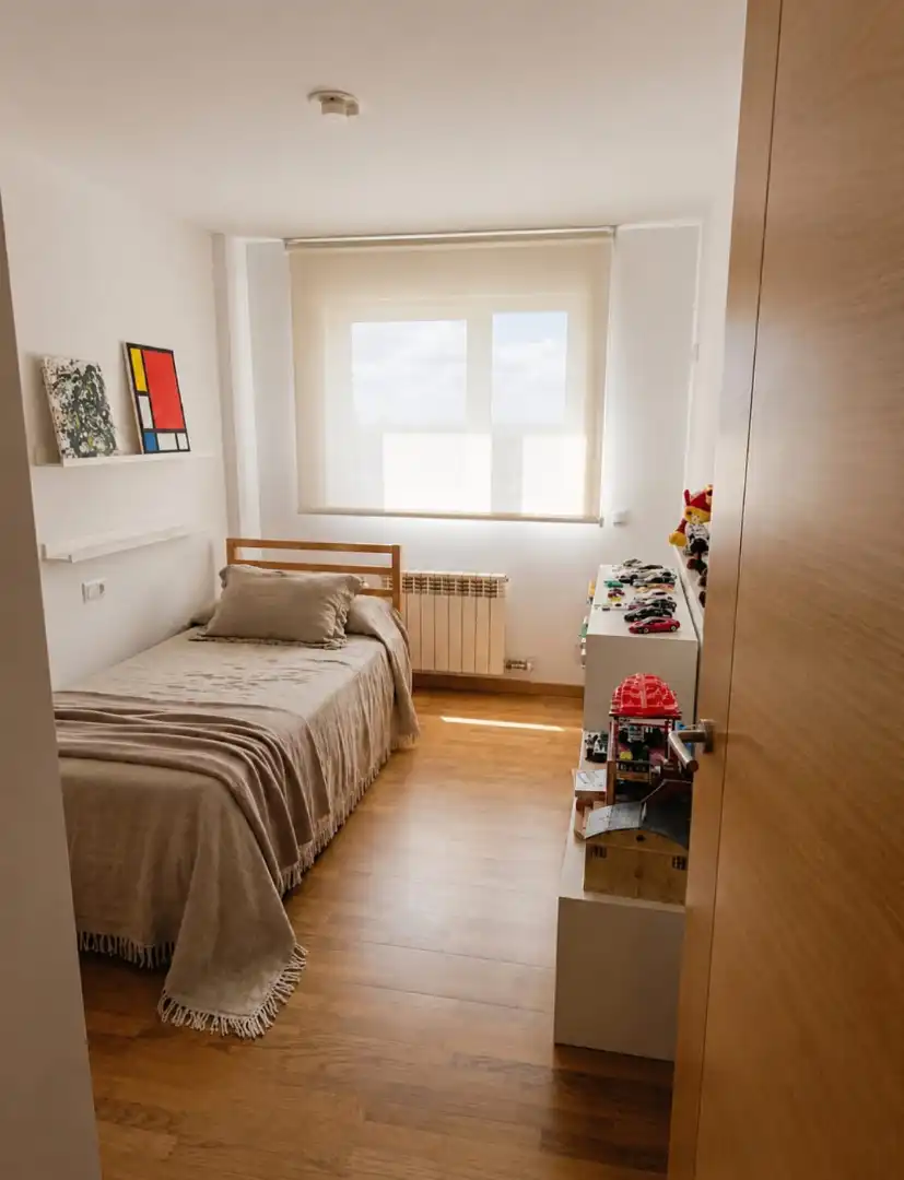 Bedroom of Flat for rent in Santiago de Compostela   with Furnished