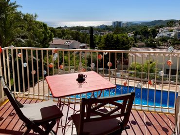 Appartamento con balcone in affitto a Vallpineda - Rocamar