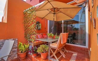 Terrassa de Casa adosada en venda en Santa Lucía de Tirajana amb Jardí privat, Terrassa i Traster