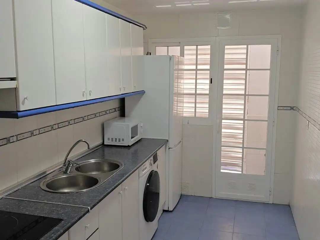 Kitchen of Flat for share in Almendralejo  with Air Conditioner and Furnished