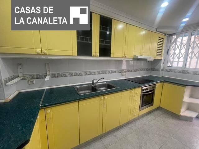 Kitchen of Flat for sale in Mislata  with Air Conditioner, Terrace and Storage room