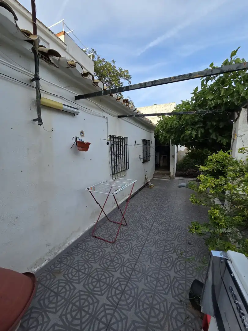 Vista exterior de Casa o xalet en venda en Jaén amb Terrassa