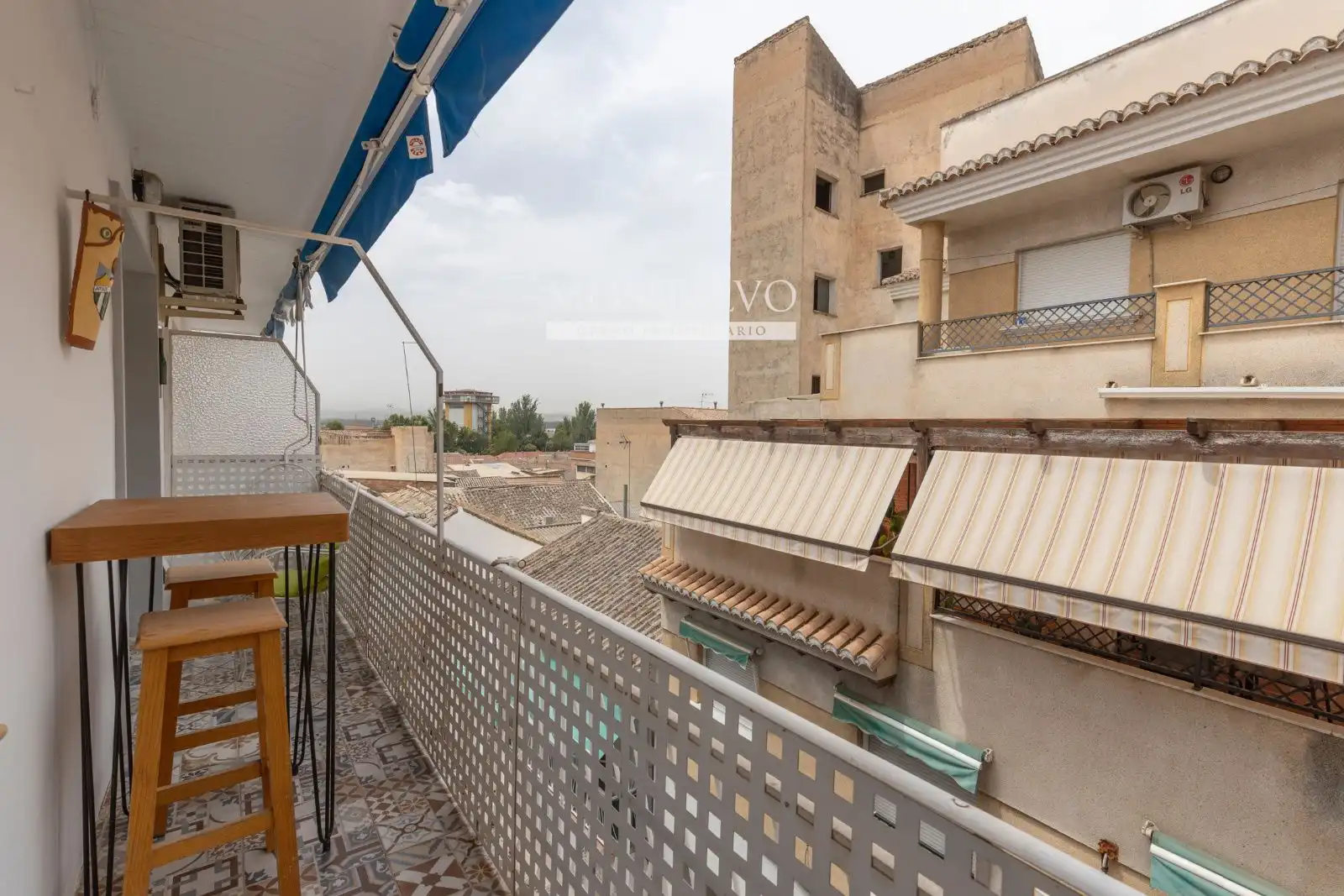 Außenansicht von Wohnung zum Verkauf in Atarfe mit Klimaanlage, Terrasse und Abstellraum