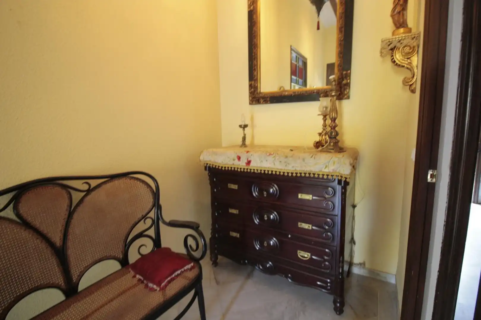 Baño de Casa o chalet en venta en El Castillo de las Guardas con Jardín privado, Trastero y Piscina