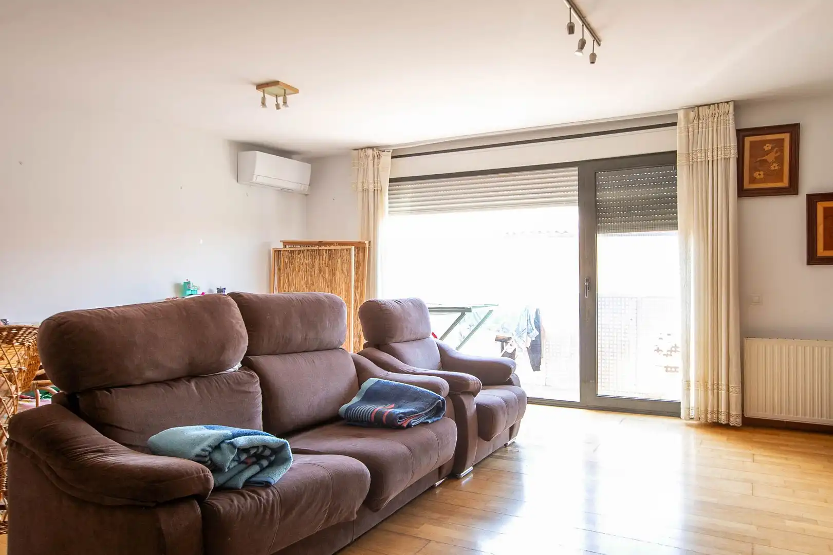 Sala de estar de Casa adosada en venta en Mendigorria con Calefacción, Jardín privado y Amueblado