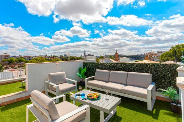 Piso en Alquiler en N/A en Triana Casco Antiguo