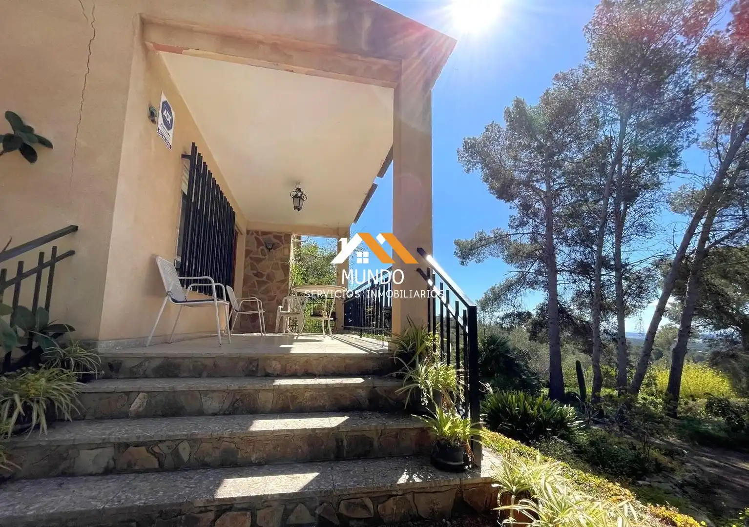 Vista exterior de Casa o chalet en venta en Olocau con Aire acondicionado, Jardín privado y Terraza