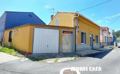 Exterior view of House or chalet for sale in A Pobra do Caramiñal  with Terrace