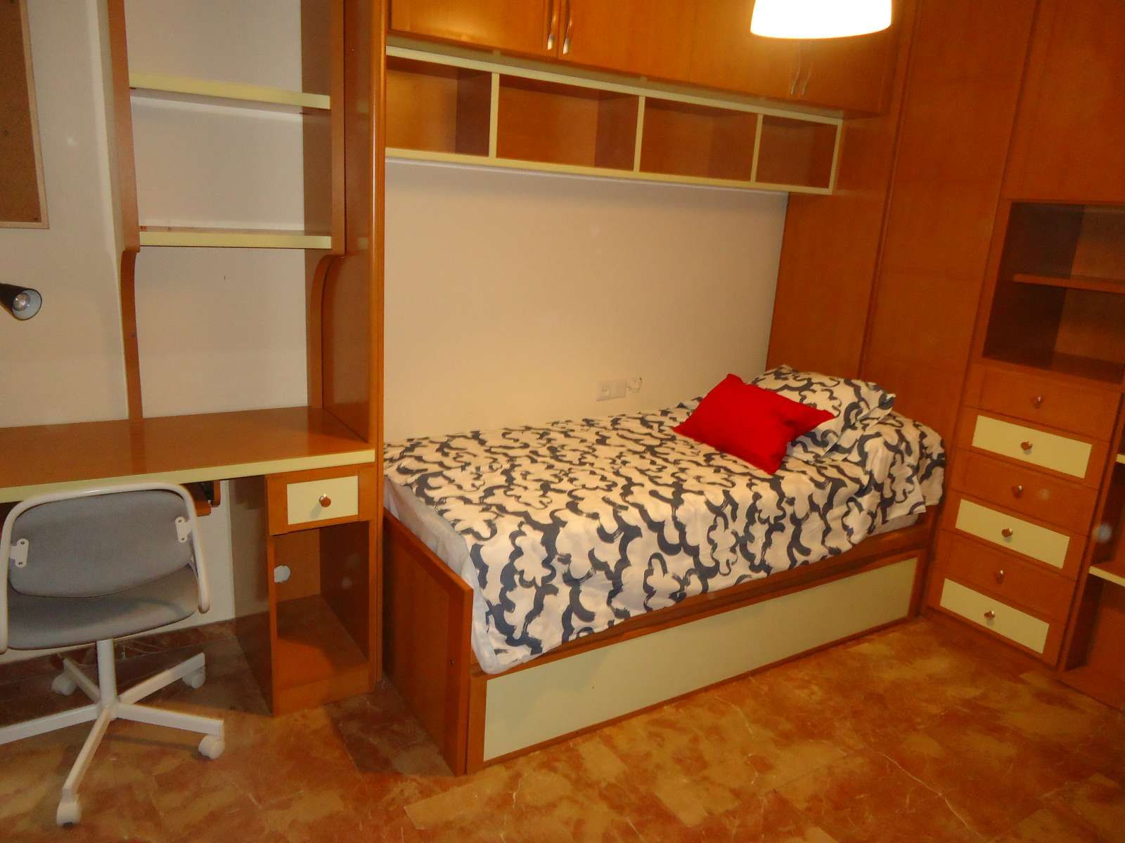 Flat to share in Ciudad Jardín - Zoco