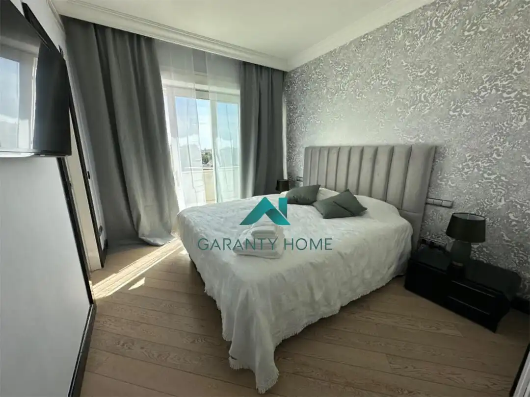 Habitación de Piso de alquiler en Marbella con Calefacción, Terraza y Amueblado