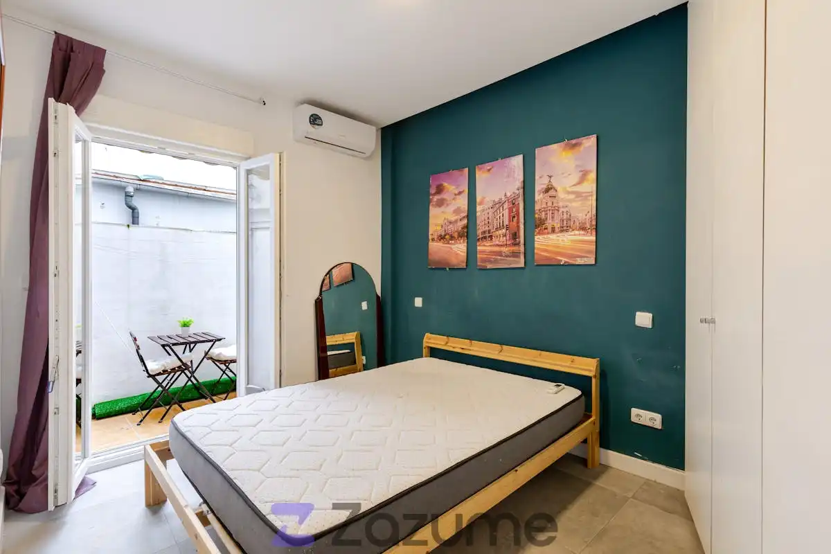 Bedroom of Flat for rent in Madrid  with Air Conditioner, Terrace and Furnished