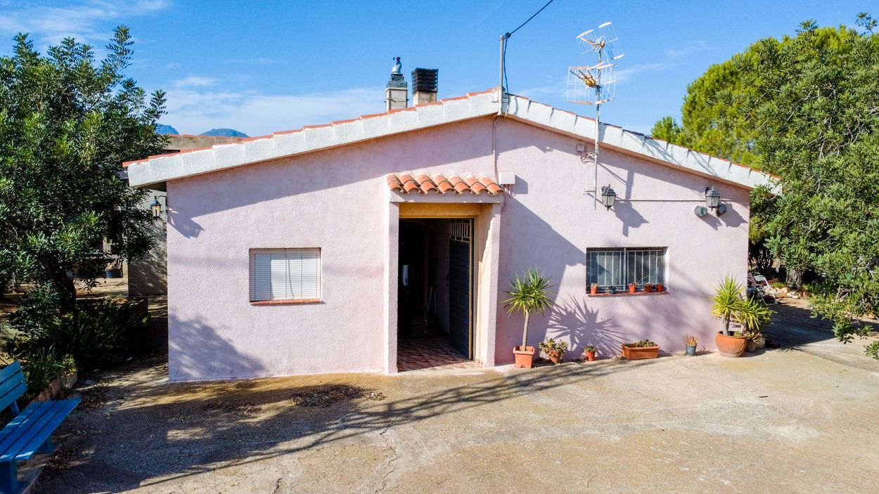 Vista exterior de Casa o xalet en venda en Roquetes amb Calefacció, Terrassa i Traster