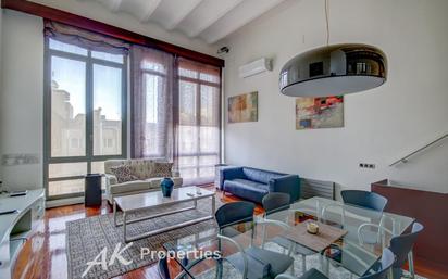 Living room of Flat for sale in  Barcelona Capital  with Air Conditioner and Heating