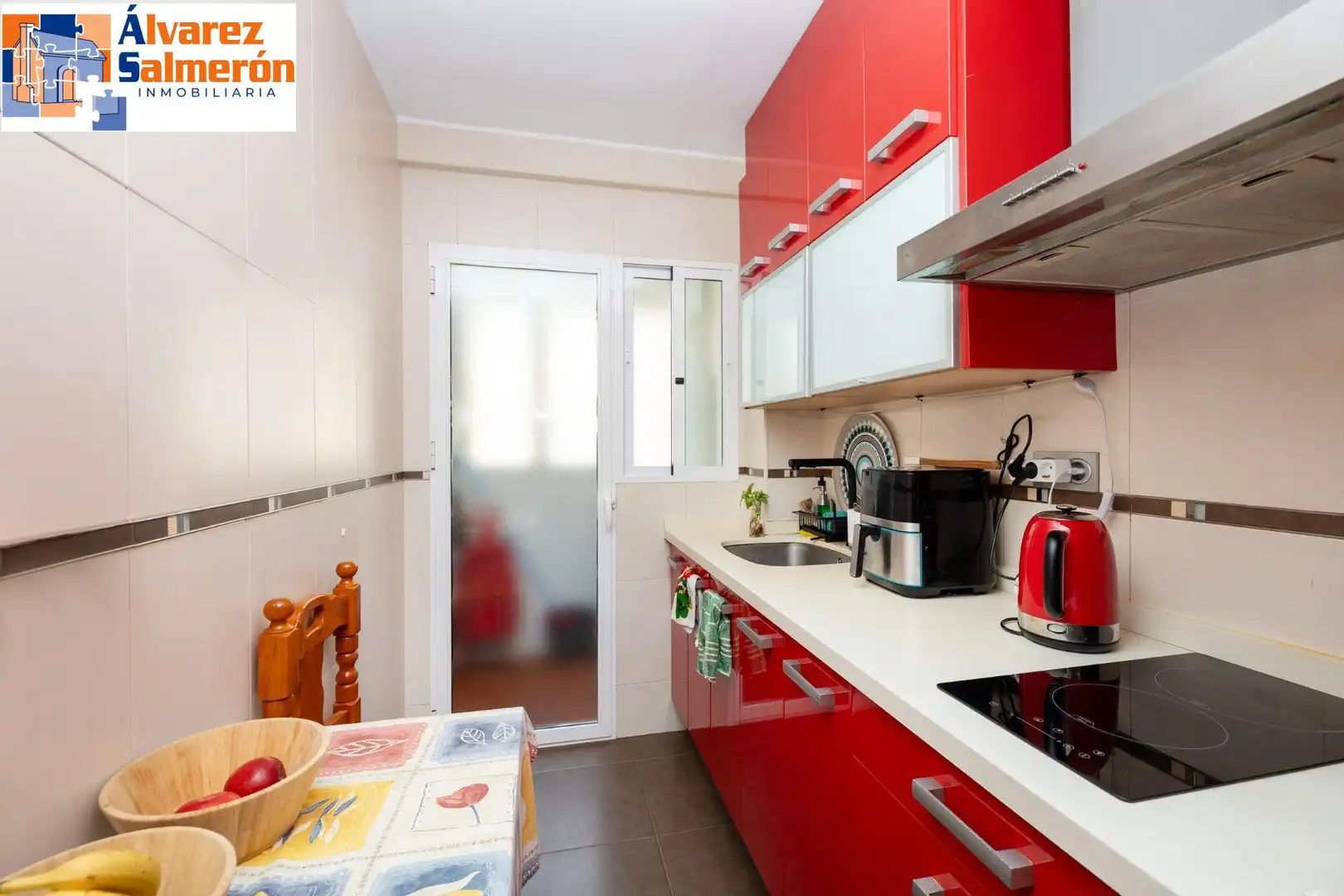 Kitchen of Flat for sale in Granada  with Air Conditioner and Terrace