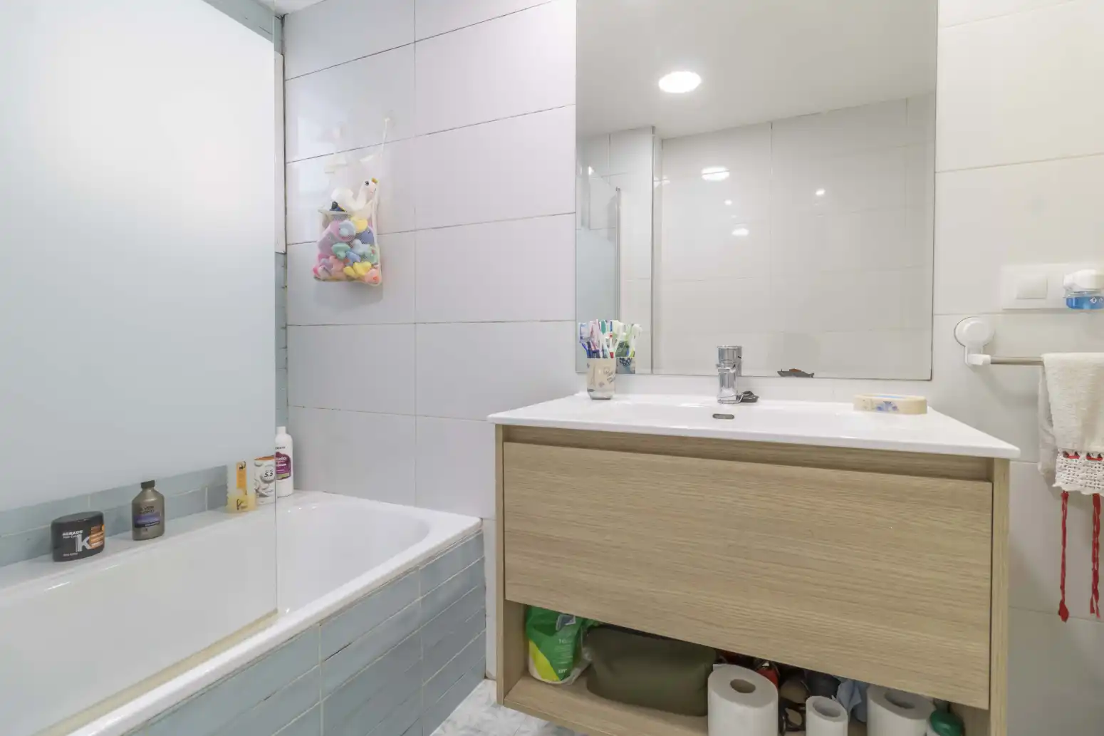Baño de Piso en venta en Sevilla con Aire acondicionado, Jardín privado y Piscina