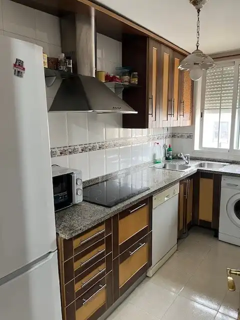 Cuina de Pis de lloguer en Villafranca de Córdoba amb Aire condicionat, Moblat i Forn