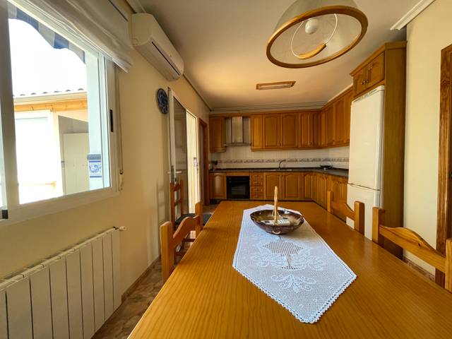 Casa adosada en Venta en Cehegín