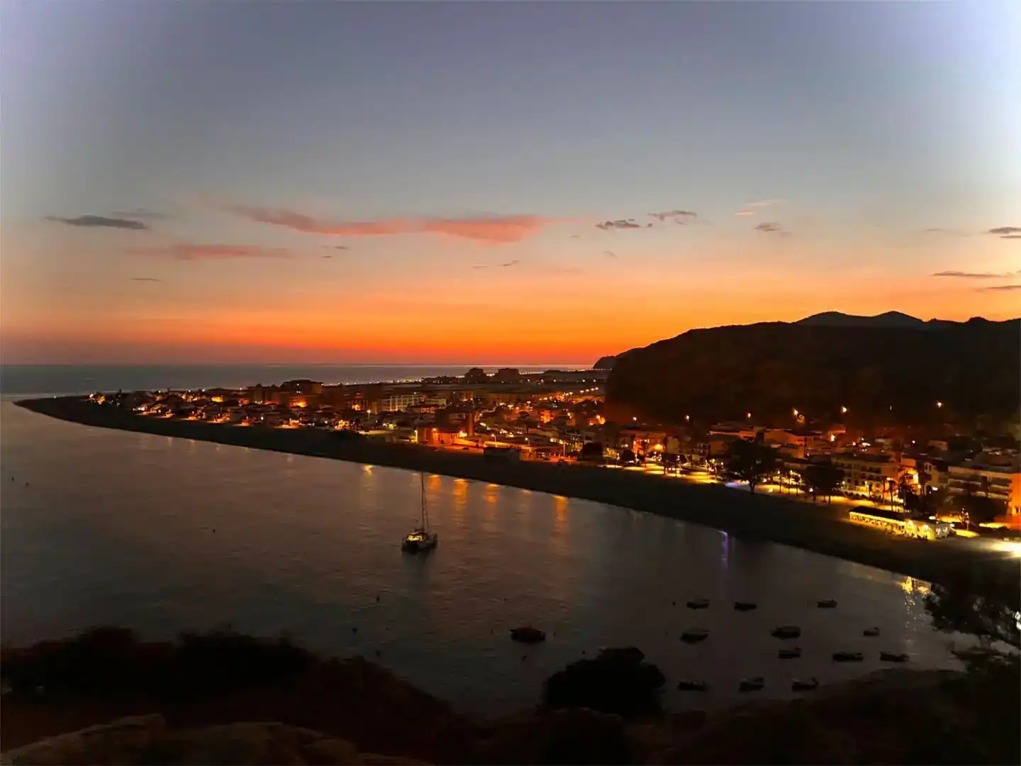Außenansicht von Wohnung zur Miete in Motril mit Klimaanlage, Parkett und Möbliert