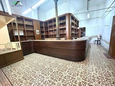 Gewerbefläche zur Miete in Plaza España