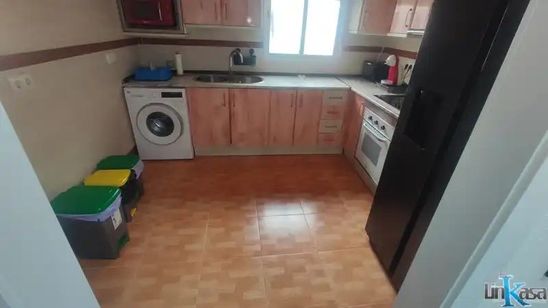 Cuina de Pis en venda en Linares amb Moblat i Balcó