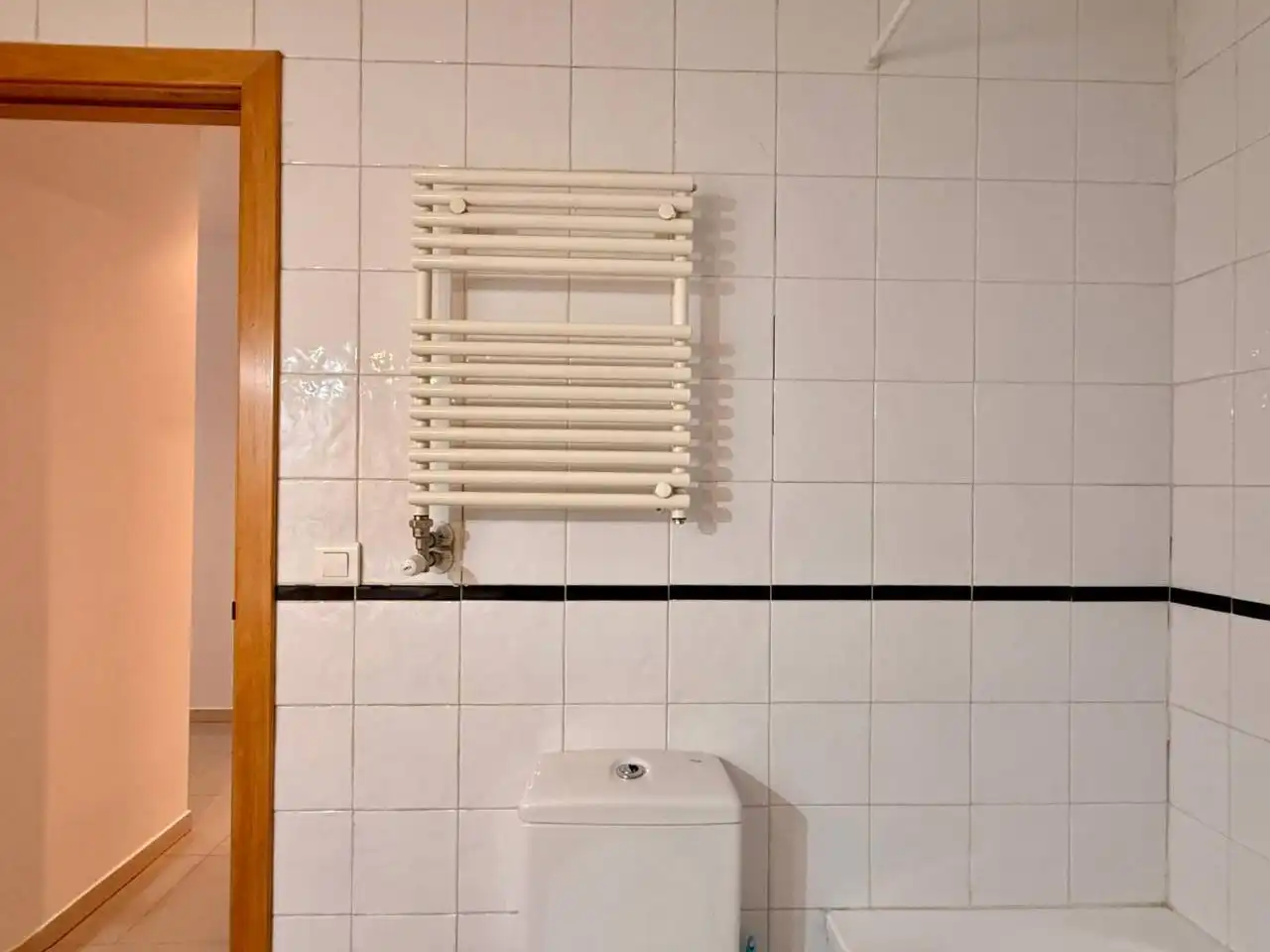 Badezimmer von Wohnung zum Verkauf in Girona mit Heizung, Terrasse und Gemeinschaftspool