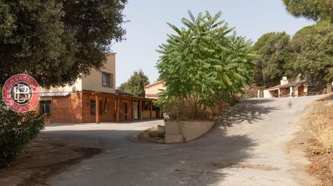 Xalet independent amb més de 12.000 m2 de terreny als Hostalets de Pierola, imatge 3