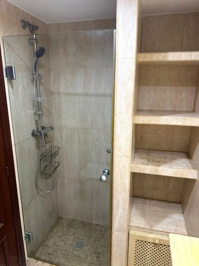 Baño de Apartamento en venta en Torrevieja con Aire acondicionado, Trastero y Amueblado
